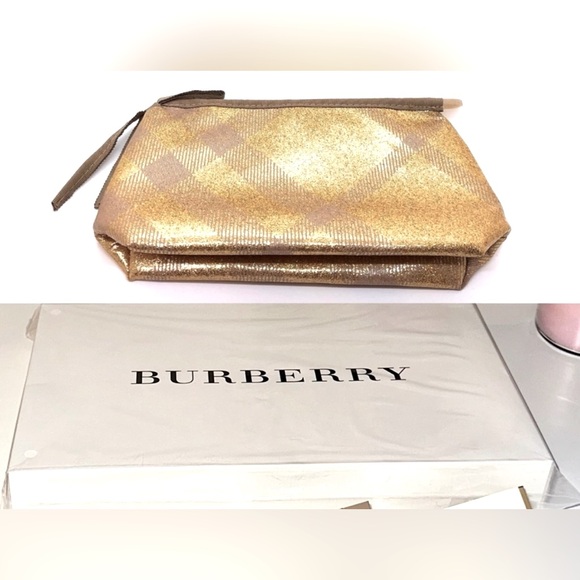 NIB Burberry Large Makeup Toiletry Tavel Bag - Picture 1 of 4